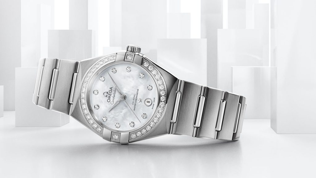 The stainless steel fake Omega watches are decorated with diamonds.