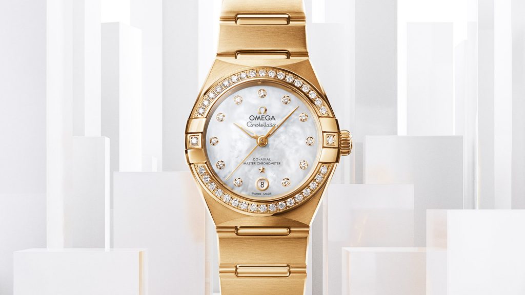 The 18k gold replica Omega watches have white mother-of-pearl dials.
